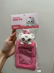 出 Dive into Minive Wonyoung Cherry 卡套