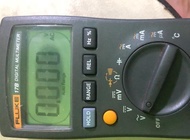 Multimeter Fluke 17B bekas