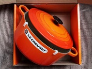 LE CREUSET ( FRANCE - 1925 )  :  24cm , 4.2 L , Orange Colour , ROUND CASSEROLE / OVEN  ( 珐瑯鑄鐵鍋 ) .
