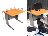 โต๊ะทำงานหน้าไม้ โต๊ะคอมพิวเตอร์ โต๊ะอ่านหนังสือ ขาเหล็ก แบรนด์ Rockworth     size 80 × 75 × 75 cm  กว้าง x ลึก x สูง เซนติเมตร