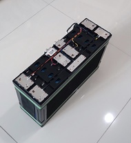 โมดูลแบตเตอรี่ลิเธี่ยมฟอสเฟต LiFePO4 24V (3.2V 8S) 100Ah มือสอง