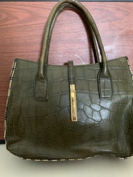 TAS PRELOVED BAL DAKS HIJAU ARMY