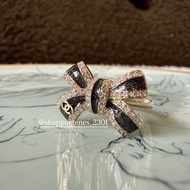 香奈兒 Chanel 全新品 25B 黑色蝴蝶結水鑽戒指 尺寸52