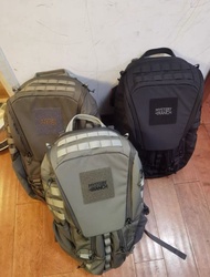 👏MYSTERY RANCH 神秘農場 32L 24L RIP RUCK 戶外雙肩包 登山背囊 灰綠 卡其色 黑色 男女情侶款