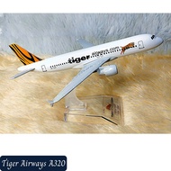 Tiger Airways Airbus A320 Diecast Airplane with Stand Label