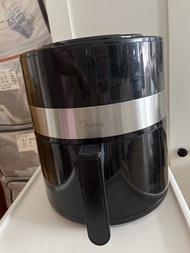 Midea 空氣炸鍋，電烤爐, 4.5L, 原價$420