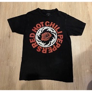 Code C1 Red Hot Chili Peppers T-Shirt Size: Chest 34 Inches Length 26 Defect:-: