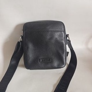 美國 RITTER 黑色皮革 斜咩袋
