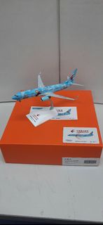 1:200 B737-800 B-1317東方 航空 disney 飛機模型