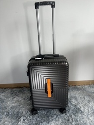 new: Elle 20 inch luggage for Handcarry ; Elle 20 吋行李箱 55 x 36 x 22cm