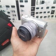 kamera mirrorless canon m100