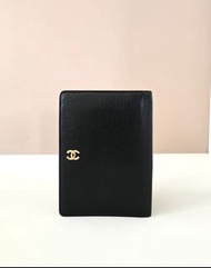 【LA LUNE】稀有中古 Chanel黑色皮革中夾 短夾 皮夾 旅行護照套 錢包 古董包