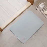 【rubber anne】10秒頂吸 軟式珪藻土吸水地墊 (45x30cm)