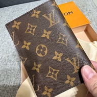 LV 老花護照套