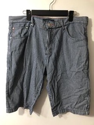 Bossini Jeans 深藍條紋白色底短褲38英吋腰