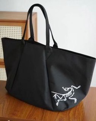 💞現貨ARC'TERYX arcteryx tote bag 始祖鸟 不死鳥 CARRLER 45L手提包單肩包托特包通勤 健身 休閒 防水