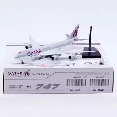 XX40160C Alloy Collectible Plane JC Wings 1:400 Qatar Airways "Interactive Series" Boeing B747-8F Di