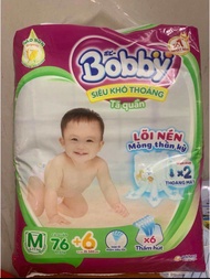 [ Tặng thêm 6 miếng Bên Trong ] Tã quần Bobby M76 - Tã quần cho Bé size M Bobby 6 đến 11 Kg- Hsd luô