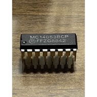 Motorola MC14584BCP MC14584 CD4584 14 pin