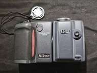 nikon 尼康 coolpix 955 ccd 功能正常 跟2電一充 送記憶卡 送讀卡器 mon有老化，正常顯示 90%new
