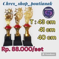 Piala model mahkota emas merah pontianak