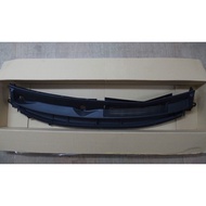TOYOTA NCP150 VIOS 2013 FRONT WINDSHIELD WIPER COWL PANEL HOOD/ WIPER GRILLE CENTRE PANEL GARNISH/DE