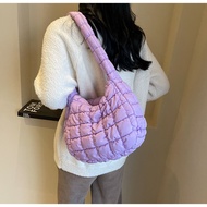 Bags Womens Niche Casual Bubble Shoulder Bag Down Jacket Large Capacity Dumpling Tote Bag Pleated Cl