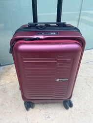 Pierre Cardin 20 寸前開蓋行李箱 Pierre Cardin 20 inch luggage 54 x 35 x 23cm