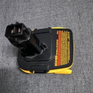 DEWALT DCA1820 battery converter