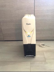 95%新 Whirlpool 惠而浦 SS223 超薄設計 負離子淨化 三合一 多功能 (20公升) 抽濕機 除濕機 Ultra-slim 17.2cm and 150° wide-angle mot