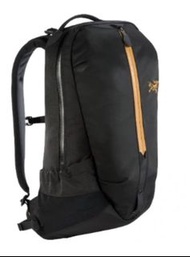 ARC'TERYX ARRO 22 BACKPACK 24k gold