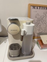 Nespresso F121 Lattissima One 粉囊咖啡機