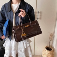 Minority Fashion Oil Wax Leather Portable Briefcase Korean Retro Casual Shoulder Bag v2TL