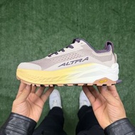 Altra Olympus 6