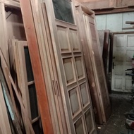 satu set kusen pintu kayu Meranti bahan kayu bekas