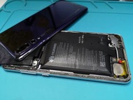 HUAWEI MATE 10 PRO 換電 P20 PRO 更換原裝電池 P30 PRO 電池發漲