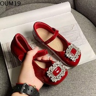 OUM19 รองเท้าแมรี่เจน รองเท้าหนังเด็ก ปู พื้นนุ่ม รองเท้าเจ้าหญิงสำหรับเด็กผู้หญิง รองเท้าเด็ก แบบสว