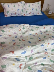 Complete Bed Sheet Set 7 Pieces Sizes 3.5 5 and 6 Feet.