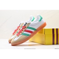 Adidas High quality sneakers X gazelle for men and women who run.