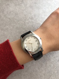 【日本直送 名牌中古包】GUCCI 古馳 腕錶 銀色 x 黑色 羅馬數字 不鏽鋼 5500m vintage 經典 24mgta