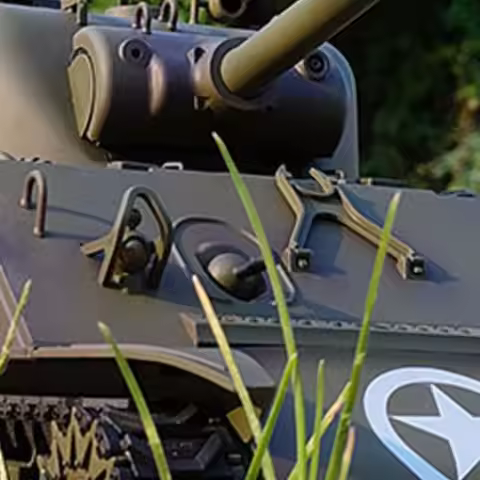 Plastic Heng Long 1:16 7.0 RC Tank M4A3 Sherman 3898 320° Turret Barrel Recoil Remote Control IR Com