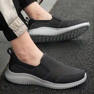 Skechers | รองเท้าผู้ชายแบบสวม