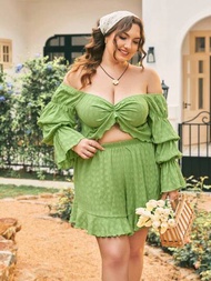 SHEIN WYWH Conjunto Para Mujeres De Talla Grande, Parte Superior De Hombros Al Aire Con Mangas Cortas Y Plisado, Con Pantalones Cortos Y Dobladillo Acampanado