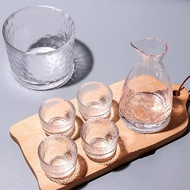 Sake set, Japanese sake, cold sake, glass tokuri set, Japanese sake tokuri set, heat resistant glass sake set, keeps sake hot and cold, sake tokuri, heated bottle, sake cup, simple (glass sake set)