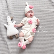 Body Loopy gives away hats, socks, bags for girls 3-12kg baby bodysuits