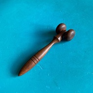 🎅🏻聖誕禮物 · 啡色木質面部頸部滾輪通淋巴按摩器🎅🏻