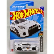 Hot Wheels Liberty Walk LBWK SILHOUETTE WORKS GT NISSAN 35GT RR VER.2 White GTR R35 Sport 64 Diecast