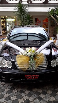 Wedding / Bridal car decoration for wedding party and free wedding couple bears