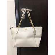 Coach women handbags Preloved