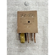 Omron OEM relay Hyundai/Kia 95220-2S000 4 pin used